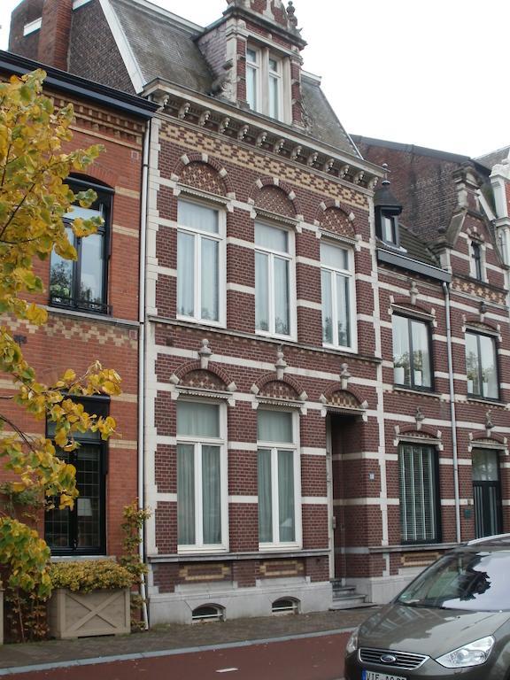 Bed & Breakfast Op De Burg 2*